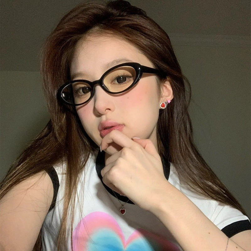 Retro oval eyeglass frame, anti blue light fashionable, can be matched with prescription plain glasses, can be matched with myopia eyeglass frame, college