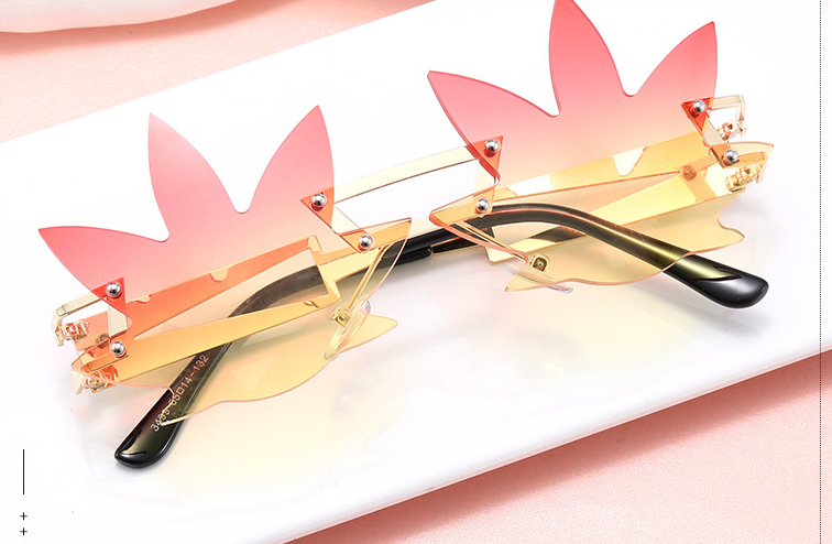 New Unique Rimless Maple Leaf Shape Sunglasses Women Men Irregular Metal Sun Glasses Fashion Gold Leg Shades UV400 Eyewear