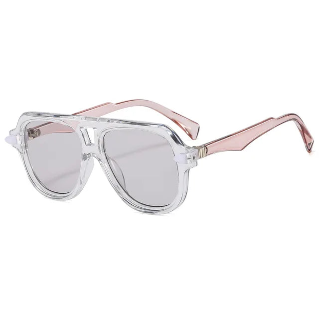 Men's trendy sunglasses with pilot frames for fashionable women