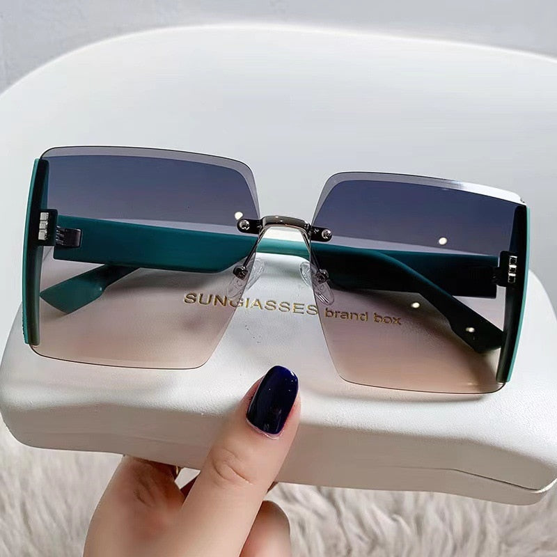 Sunglasses Beach Popular Fashion Shades Trendy Men Women Eyewear High Quality Hot Brand Designer