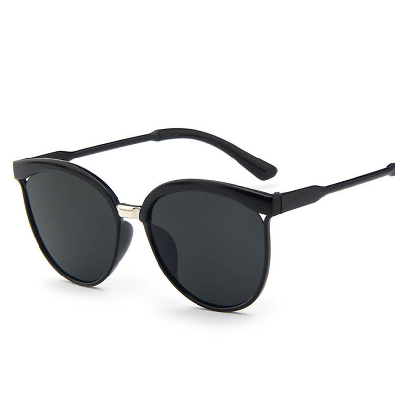 Cat Eye Brand Designer Sunglasses Women Luxury Plastic Sun Glasses Classic Retro Outdoor Eyewear