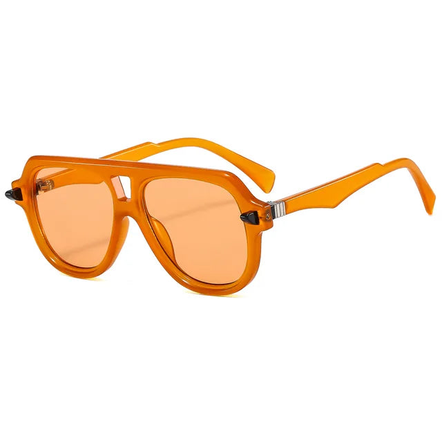 Men's trendy sunglasses with pilot frames for fashionable women