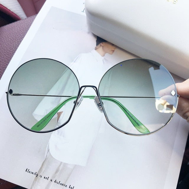 Female Sunglasses Brand Designer Sunglasses Plus Sun Glasses Fashion Women Luxury Decoration Classic Eyewear UV400