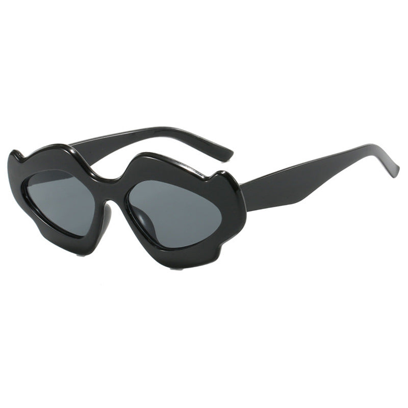 Lips, flower shaped sunglasses, funny sunglasses, irregular personality, dance party sunglasses, street photography, fashionable and exaggerated