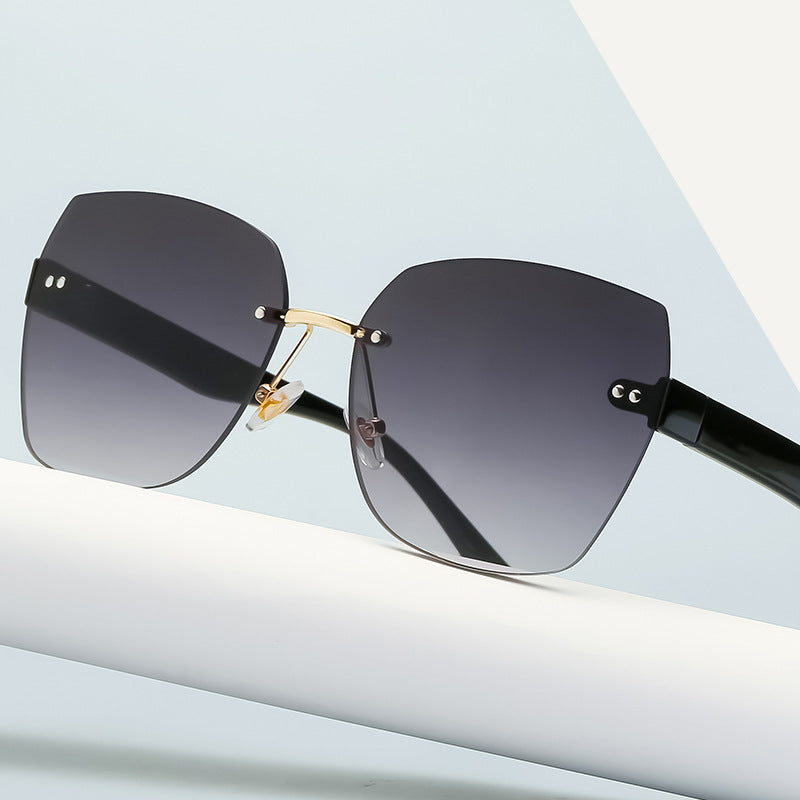 New Style Fashionable Large Frame Cut Edge Sunglasses Street Photography Trend Color Sunglasses Wear Glasses