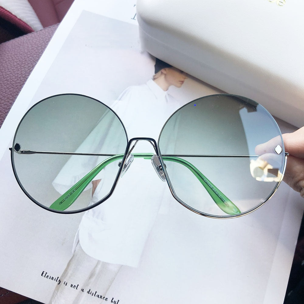 Female Sunglasses Brand Designer Sunglasses Plus Sun Glasses Fashion Women Luxury Decoration Classic Eyewear UV400